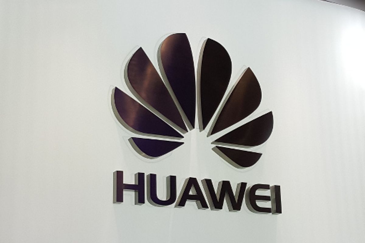 'Hoesjes bevestigen dubbele camera Huawei P9'