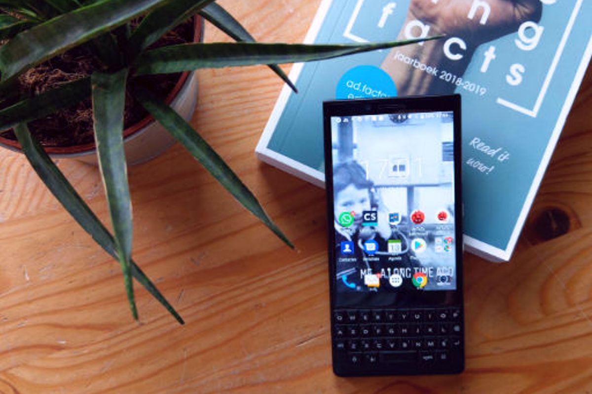 vrije tijd Teken Beenmerg BlackBerry-telefoon met fysiek toetsenbord en 5G komt in 2021