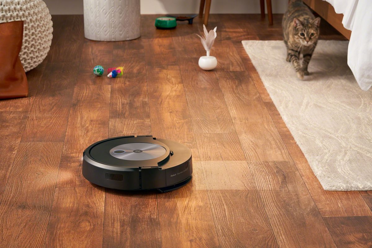 iRobot Roomba Combo j7+ officieel: 2-in-1 robotstofzuiger en dweilrobot