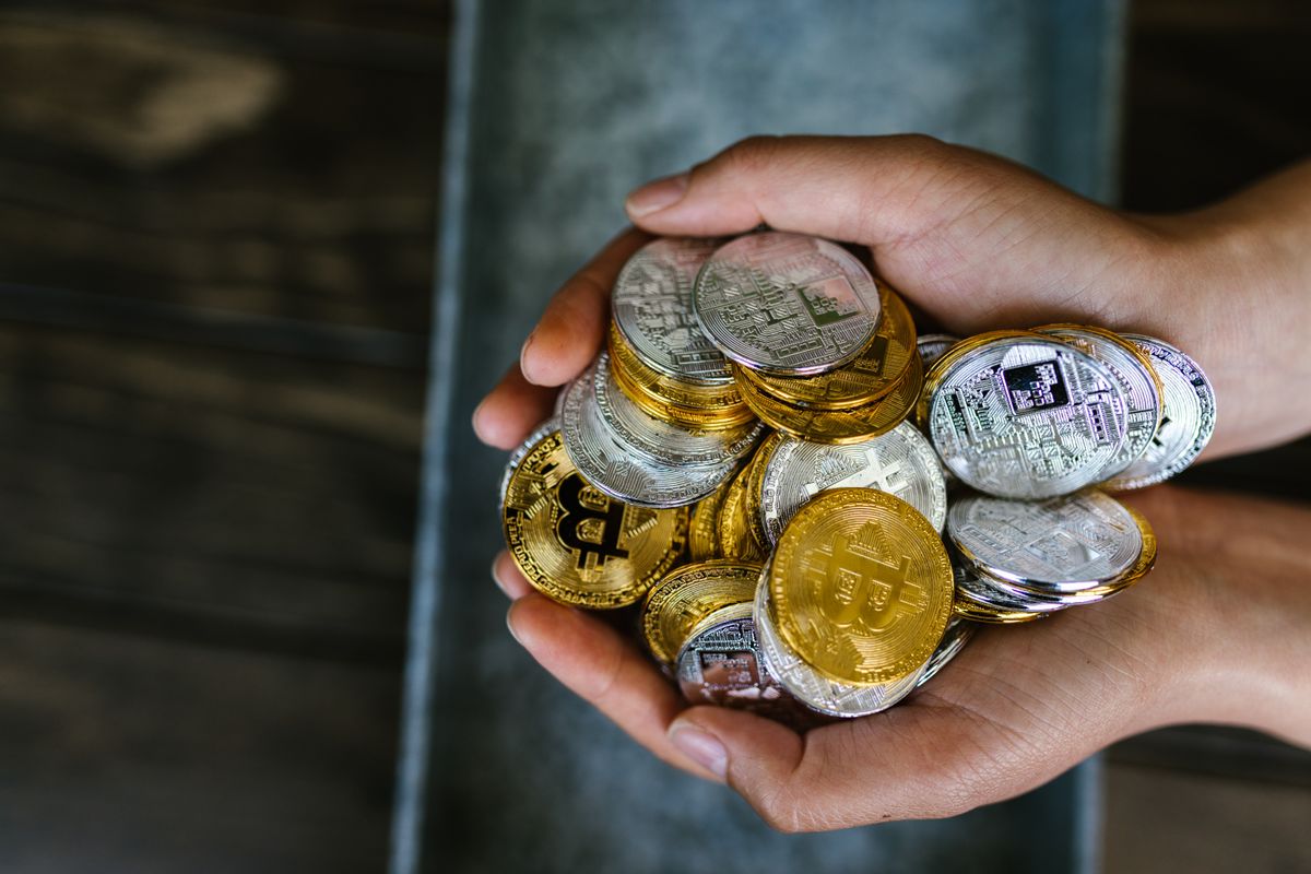 Aandelenkoersen miners zakken fors na correctie bitcoin