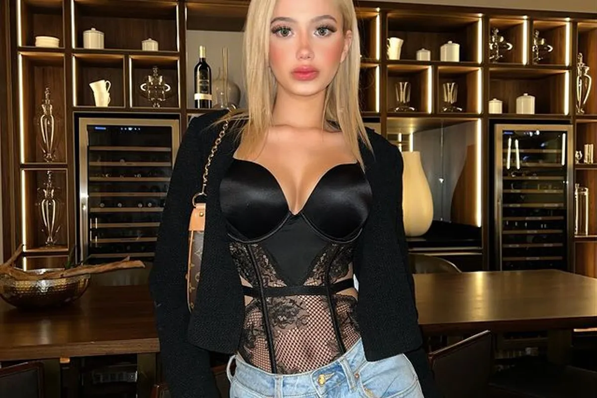 Angel Perea is één van de nieuwste sexy babes van Dan Bilzerian!