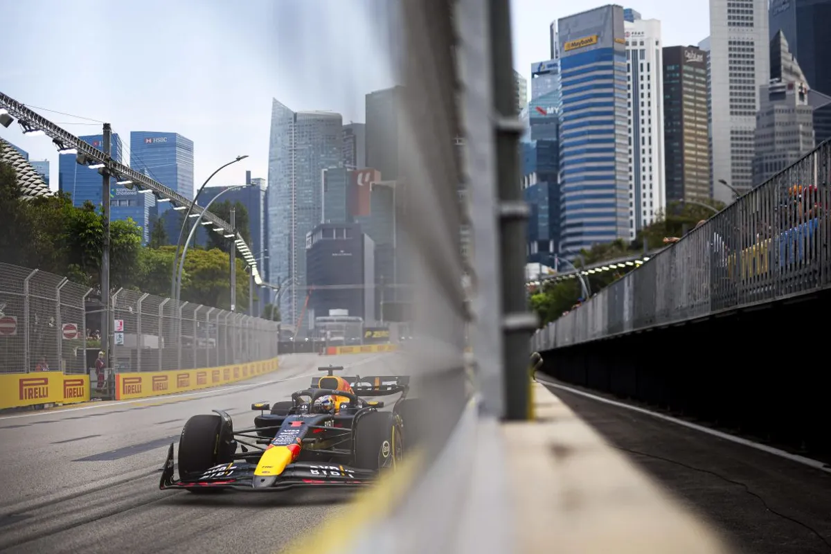 Samenvatting Vrije Training 2 Grand Prix van Singapore: Rommelige sessie, Lando Norris het snelst
