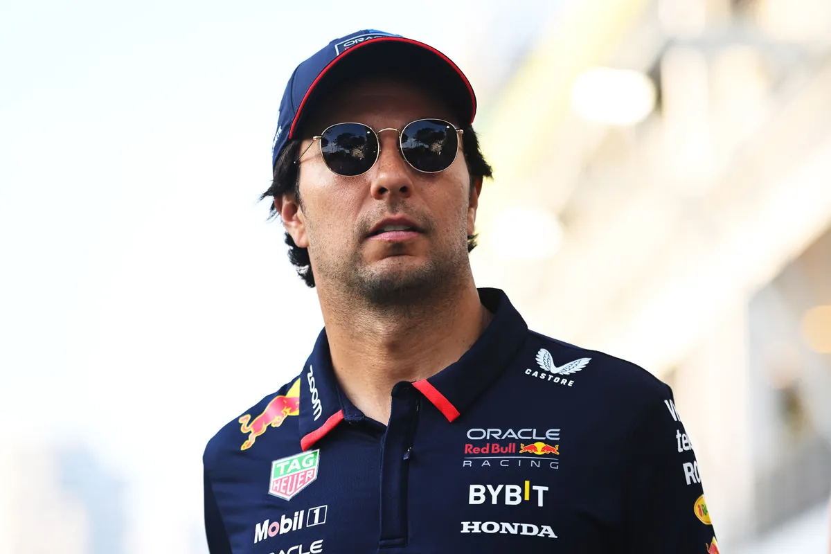 Sergio Perez reageert op geruchten met een scene van 'The Wolf of Wall Street'