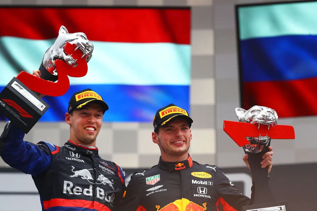 Daniil Kvyat kijkt terug op Verstappens Red Bull promotie in 2016: "Het heeft mij niet meegezeten"