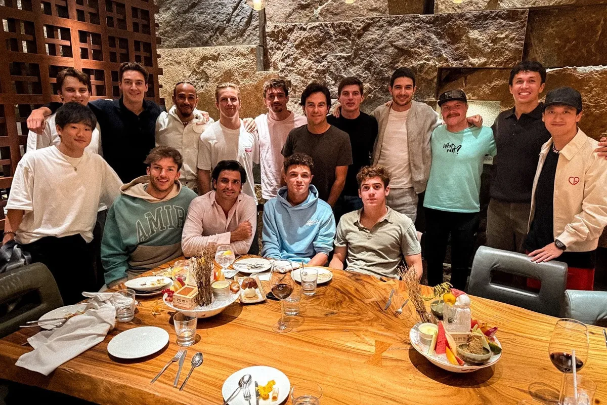Ruzie tussen Verstappen en Russell was ook te merken bij diner met coureurs, Russell wil niet naast Verstappen zitten