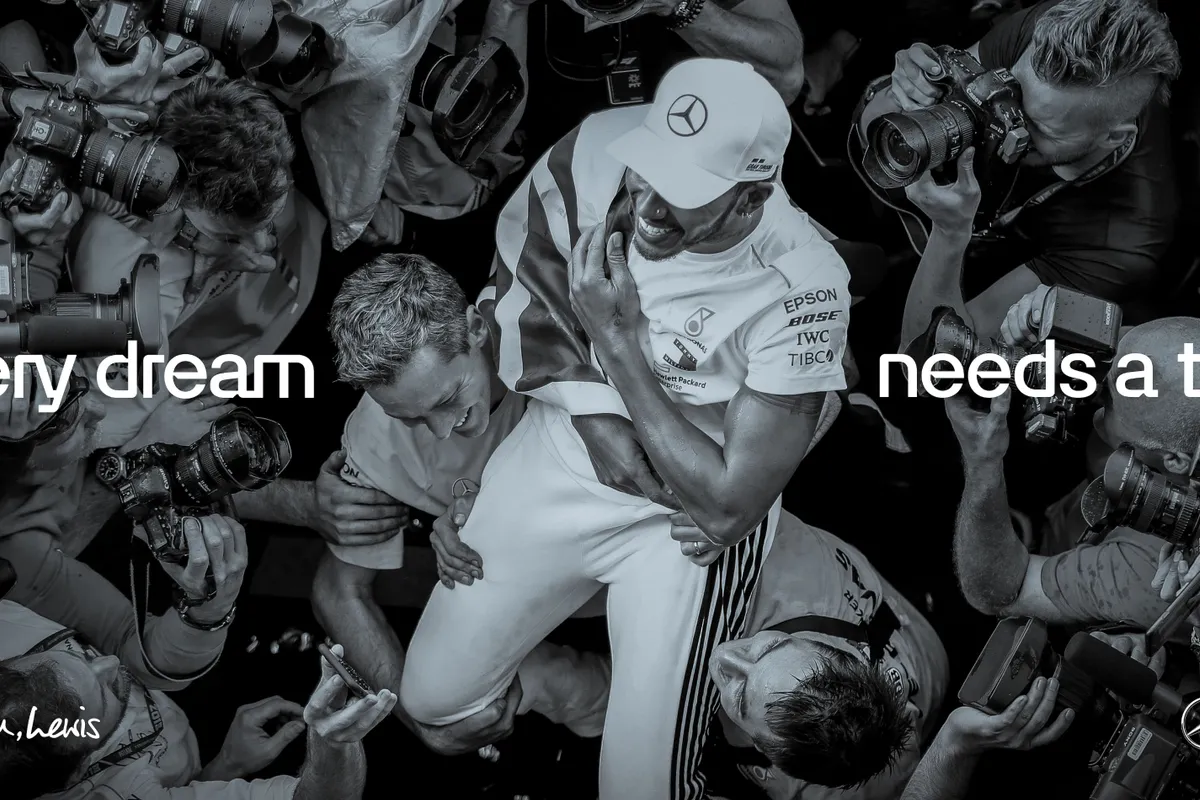 Mercedes neemt afscheid van Lewis Hamilton met een emotioneel filmpje: Imagine...