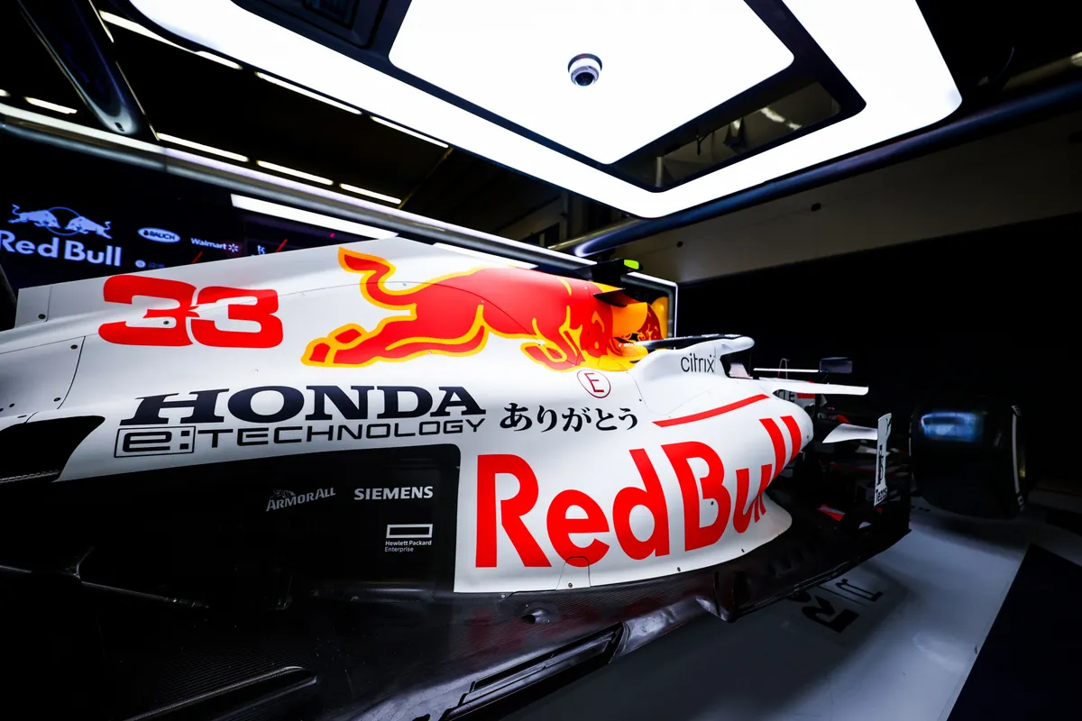 Honda-baas belooft Horner titels: "In 2025 eindigen we met twee titels"