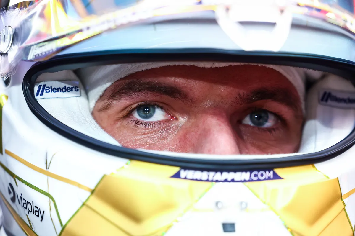 FIA maakt details bekend over taakstraf van Max Verstappen
