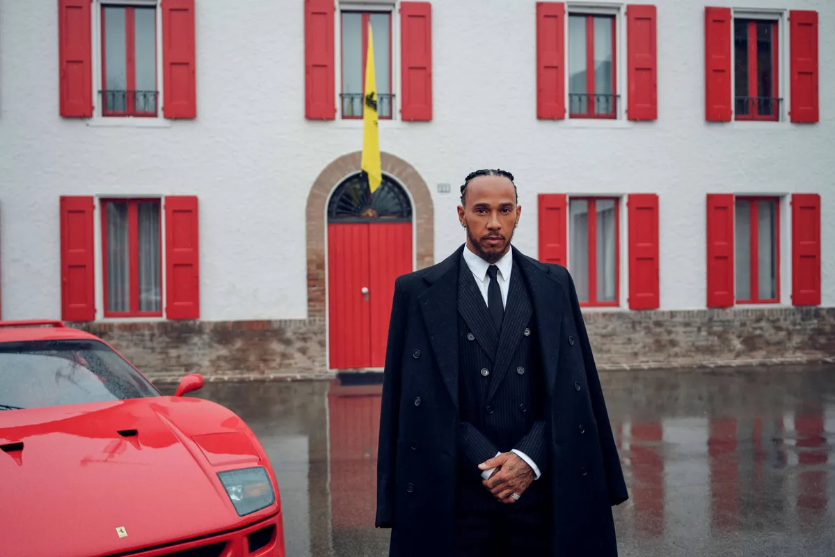 Jeremy Clarkson haalt uit naar Lewis Hamilton: "Is hij een coureur, of een superster?"