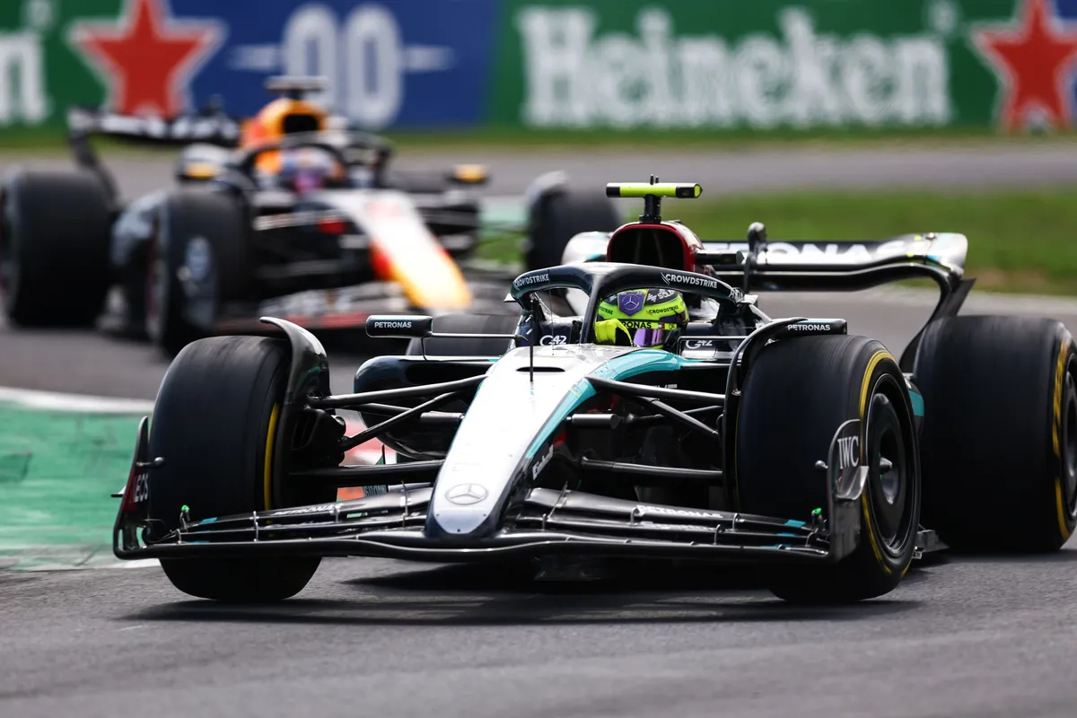 Mercedes kondigt bijzondere samenwerking aan met schoenenmerk Adidas