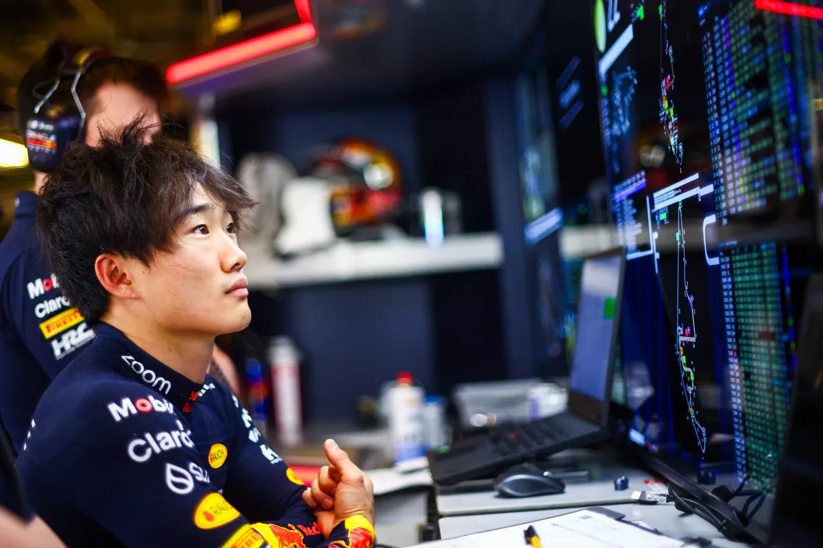 Tóch plek voor Tsunoda bij Red Bull, hij wordt de reservecoureur voor 2025