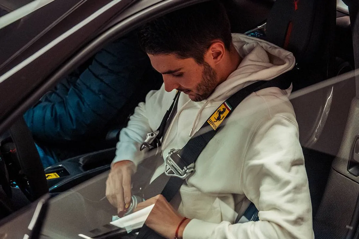 Ocon schaft nieuwe Ferrari aan en doet spionage-Alpine weg