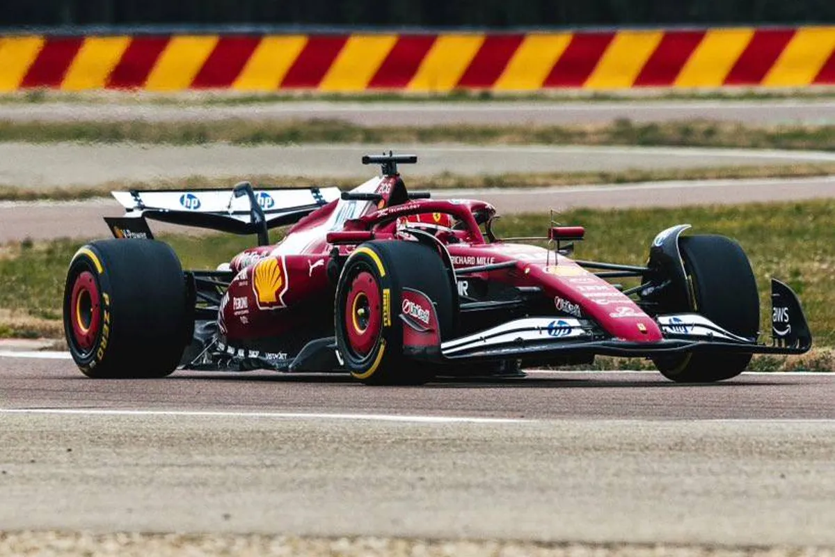 Leclerc en Hamilton aan het schaken en de Tifosi zijn massaal op Fiorano