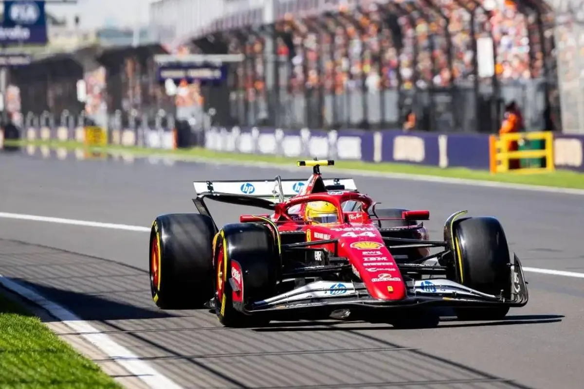 Hamilton teleurgesteld na eerste Ferrari-kwalificatie: "Ik had zeker niet verwacht dat we hier zouden staan"
