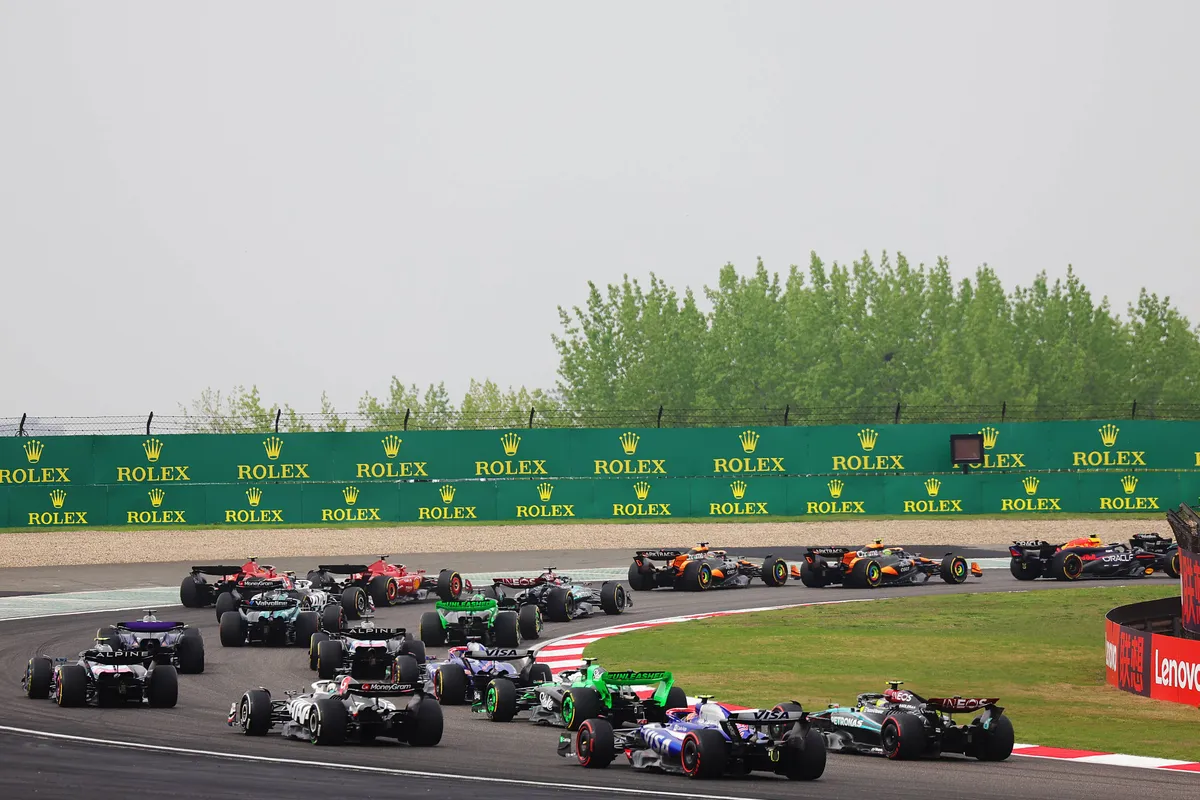 Revanche voor Lawson en drama tussen Verstappen en McLaren?