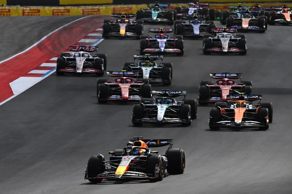 Twee F1-teams voeren gedwongen wijzigingen door na aangescherpte FIA-regel