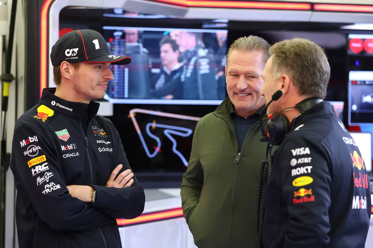 Circuit van Jerez getroffen door overstroming en pannenkoeken bakken met Norris