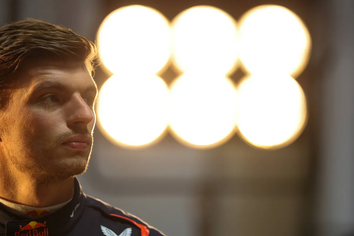 Verstappen reageert op mogelijke terugkeer V10-motoren: "Ik vind het natuurlijk een heel mooi idee"