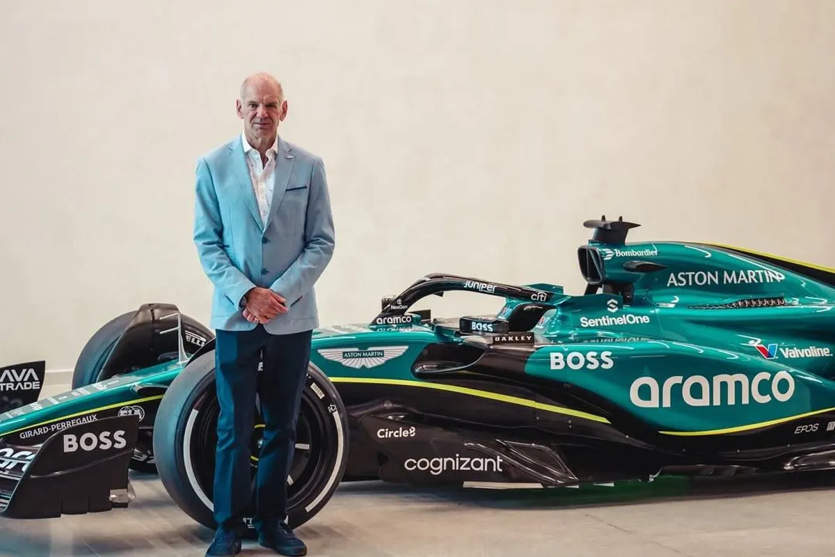 Het vermogen en salaris van Adrian Newey