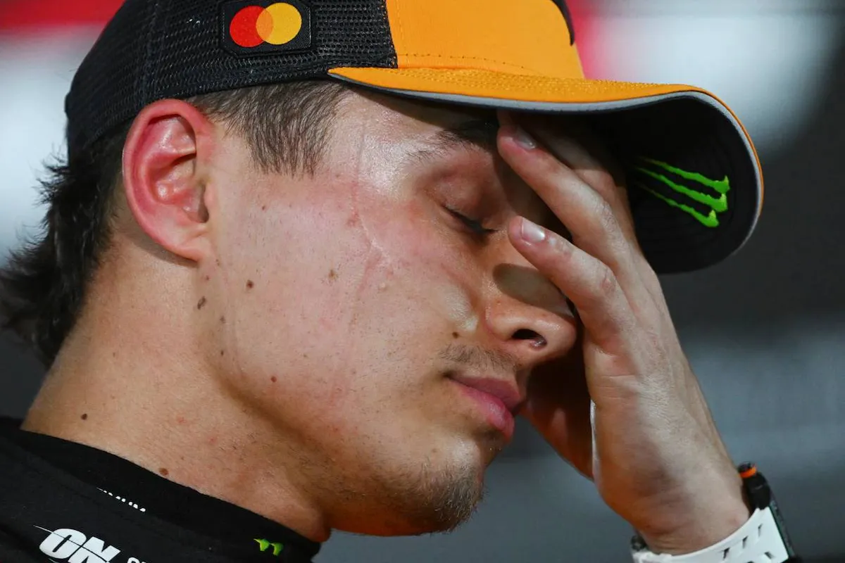 Norris worstelt met eigen vorm én opbloeiende Piastri: “Zwaar te lijden onder McLaren-probleem”