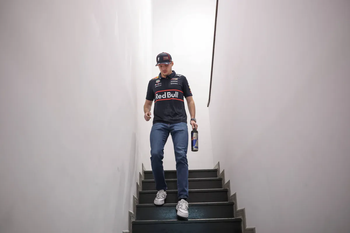 Verstappen blikt vooruit op Grand Prix van Saoedi-Arabië: "Ik hoop dat we competitiever zijn"