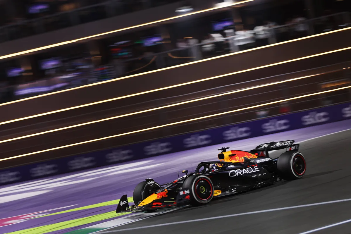 De klokt tikt voor Red Bull: "Barcelona, dan moeten ze er echt staan"