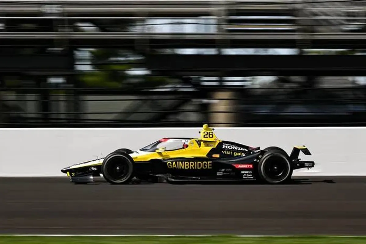 ZIEN: Horrorcrash bij de Indy 500 kwalificatie