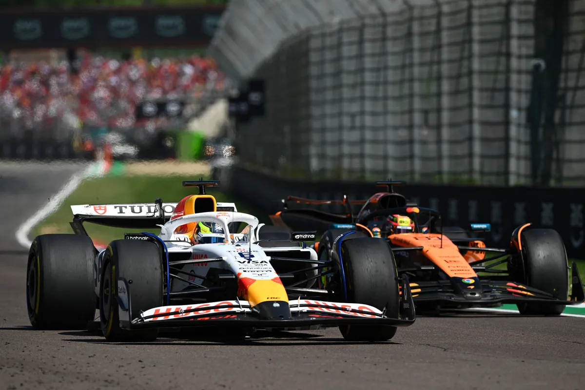 FIA scherpt regels aan, McLaren ontkent noodzaak tot aanpassing