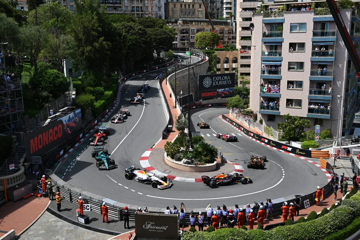 WK-stand na Monaco: Minimale verschillen bovenaan