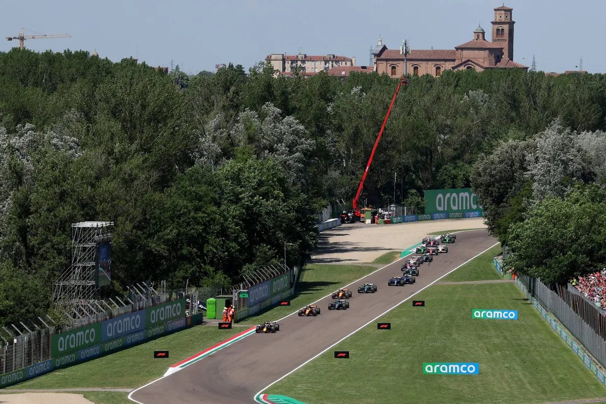 Verstappen baalt dat een van zijn favoriete circuits van de kalender verdwijnt: "Zonde om dit soort circuits te verliezen"
