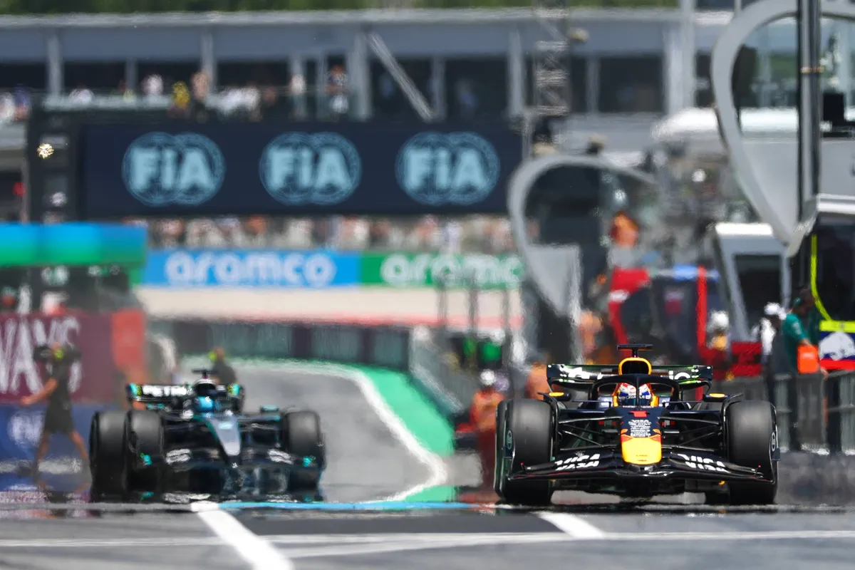 Nico Rosberg pleit voor diskwalificatie van Verstappen: "Dat is absoluut onacceptabel"
