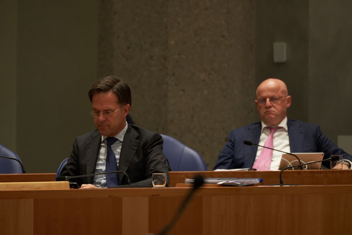 Peiling: VVD en CDA betalen rekening voor linksig Regeerakkoord, verliezen allebei zetels