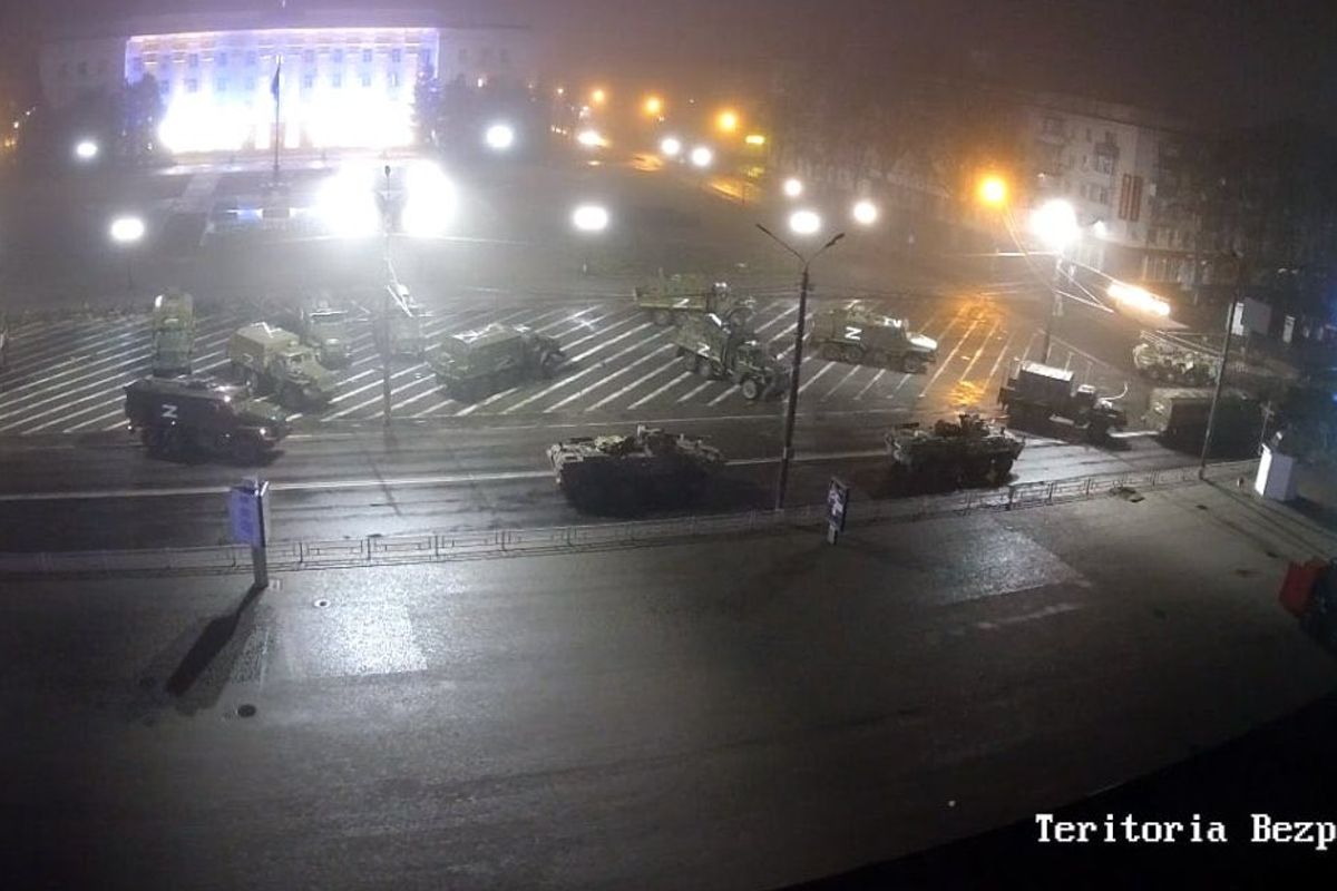 Update! Russische troepen nemen stad Kherson totaal in, felle aanvallen op Kharkov