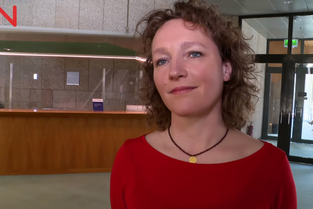 SP'er Renske Leijten woest op hypocriet kabinet: 'Schaamteloos. Het gevallen kabinet Rutte 3 rolt voort in Rutte 4!'