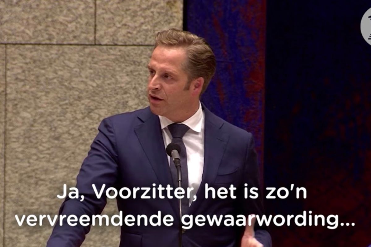 Filmpje! Stuitend arrogante Hugo de Jonge weigert debat aan te gaan over A-status coronavirus