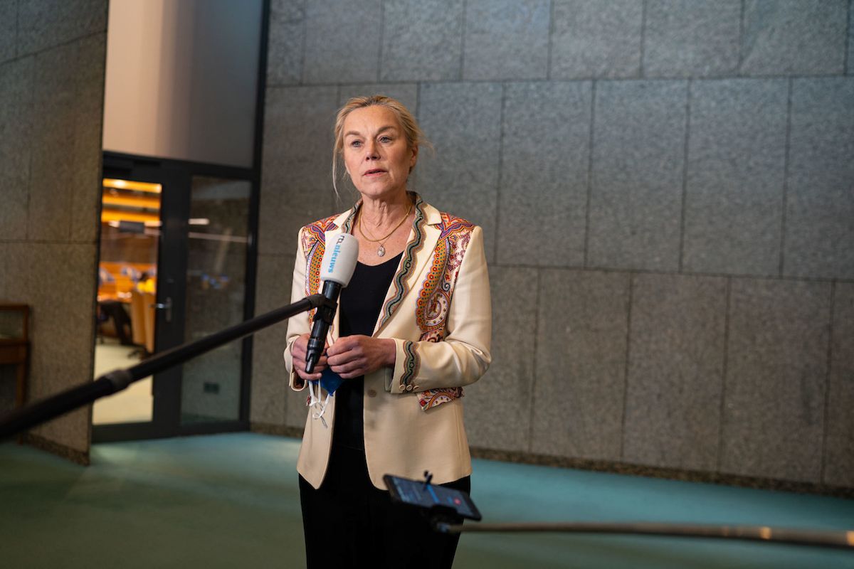Sigrid Kaag keert Nederlanders in Afghanistan haar elitaire rug toe: 'Kom niet naar het vliegveld'