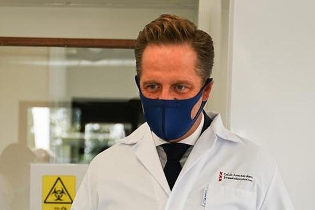 DDS-podcast: Pas in 2021 vaccineren door de immer incompetente Hugo de Jonge... bedankt hoor!