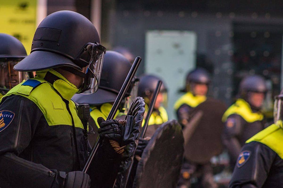 Politie bang: 'Burger geradicaliseerd door coronapandemie, spanningen in samenleving en wantrouwen tegen overheid'
