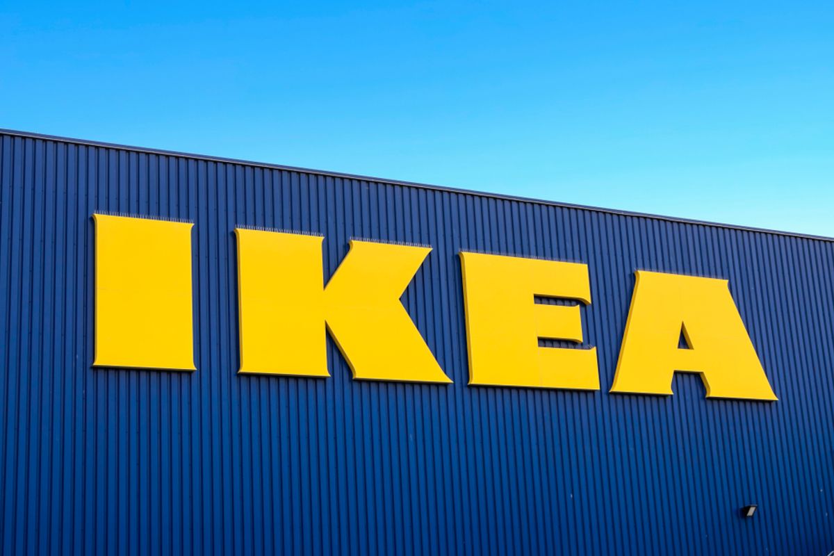 "Dit komt keihard binnen!" Ikea Delft "experimenteert" met speciale gele sticker voor mondkapjesloze klanten