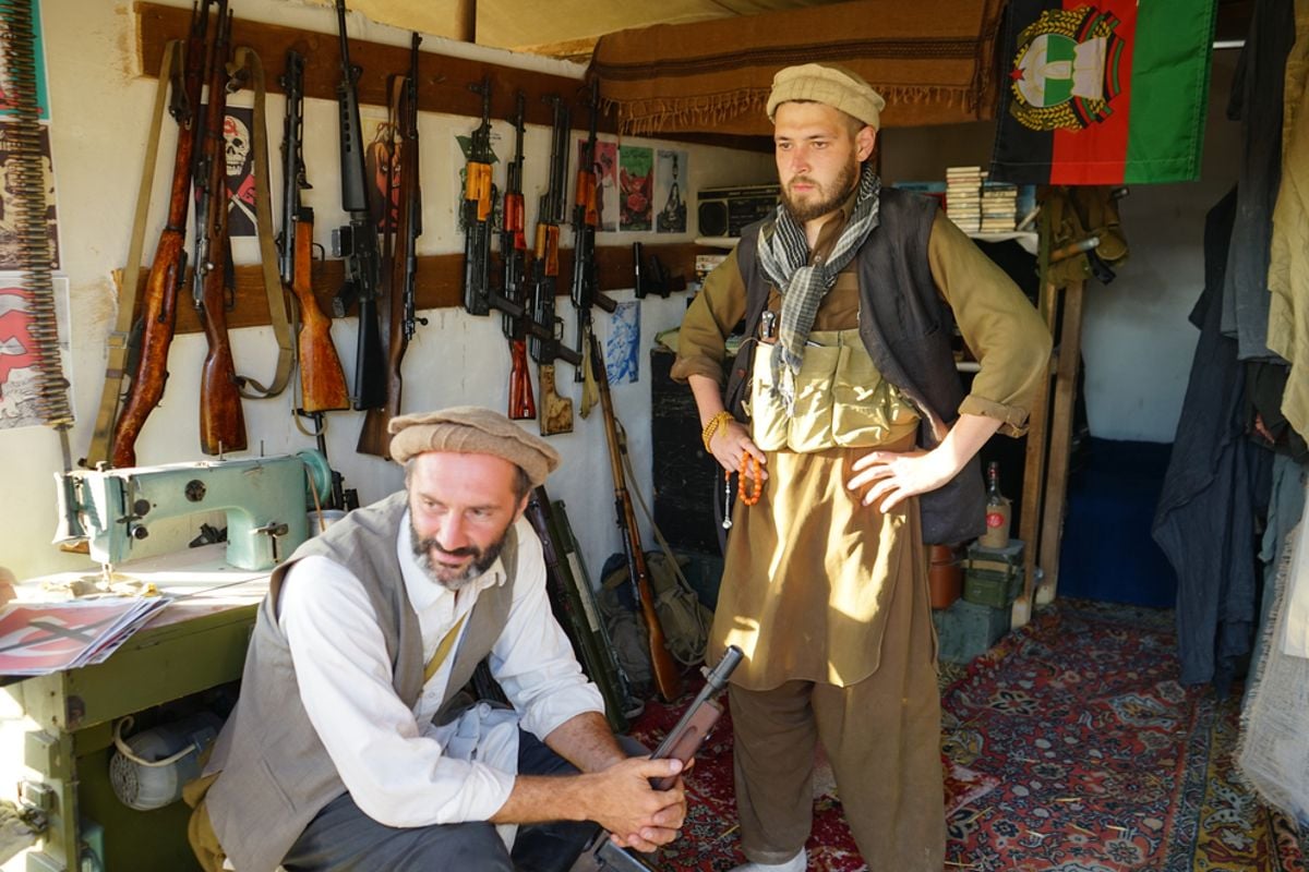 Naïeve GroenLinks-voorzitter blijft achter omstreden Taliban-tweet staan: "Het kan altijd erger in Afghanistan"