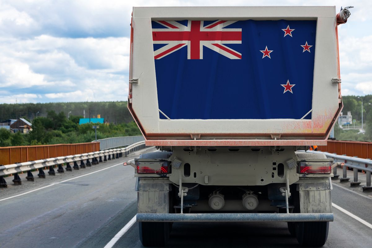 Boze truckers blokkeren na Canada nu ook Nieuw-Zeeland met konvooi van honderden auto´s