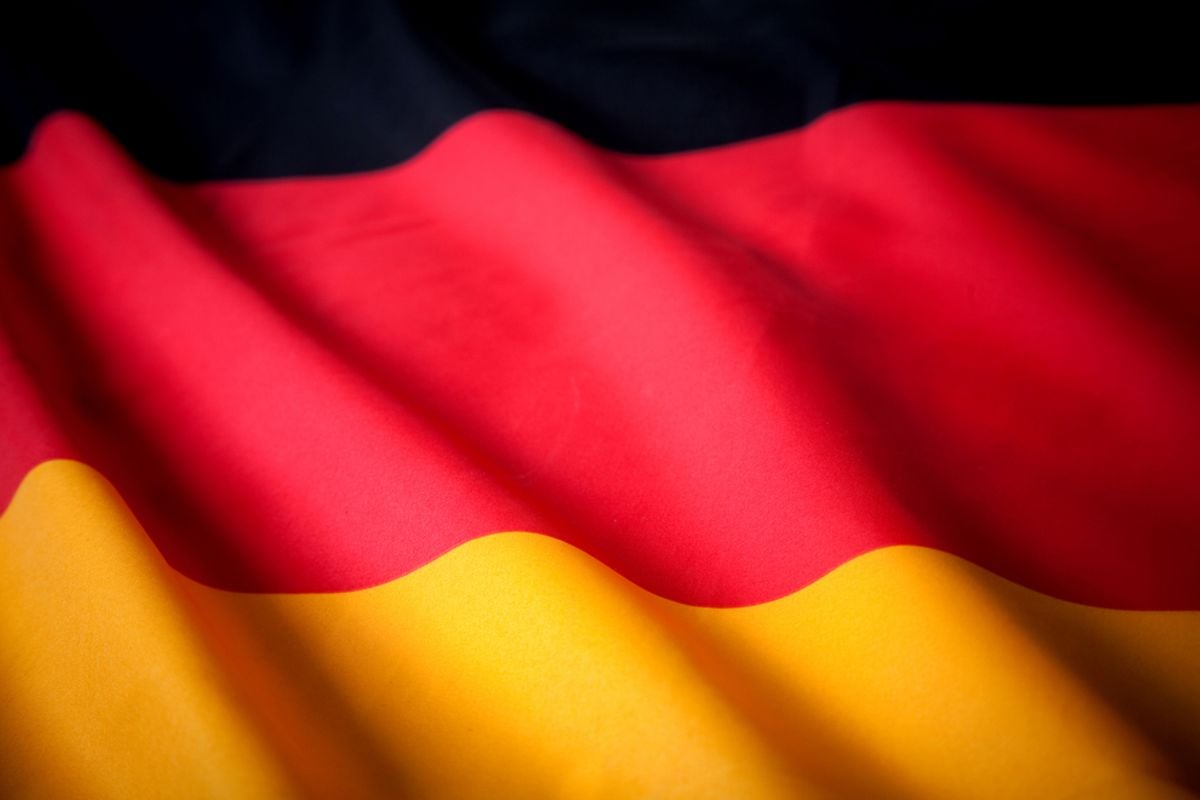 NPO gedwongen excuses aan te bieden na vertonen van 'nazi-couplet' bij Duits voetbalelftal