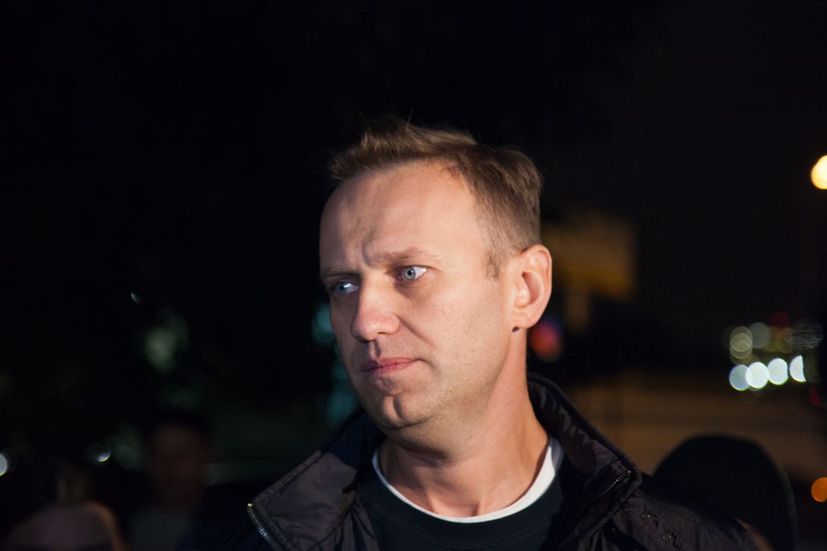 Vergiftigde Navalny kan weer praten