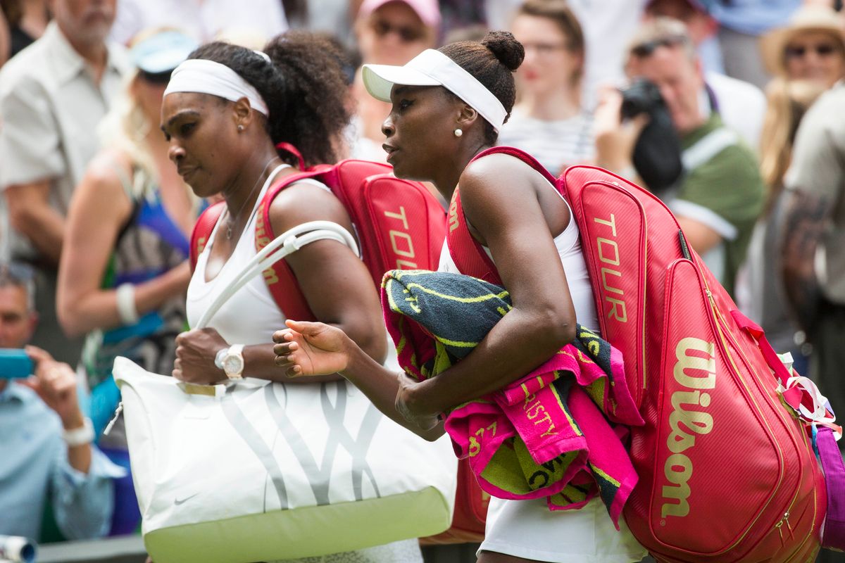 WATCH: Serena & Venus Williams Enjoy Practice Session Together