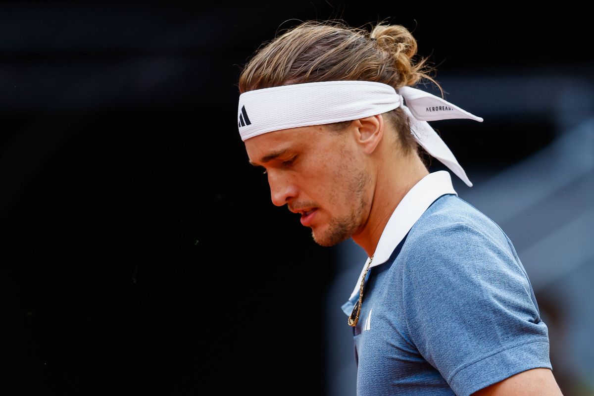 Zverev Can't Win French Open Because 'He Chokes When It Counts' Says Serena's Ex-Coach