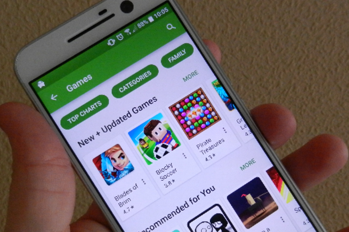 Google Play Services adverteert in Play Store: bug of feature?