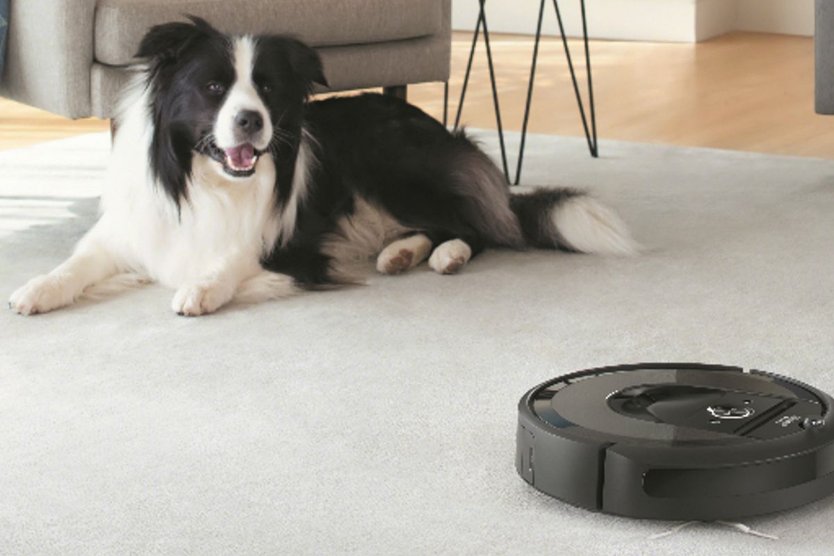 De iRobot Roomba i7+ stofzuigerrobot leert de indeling van je huis en kan zichzelf legen