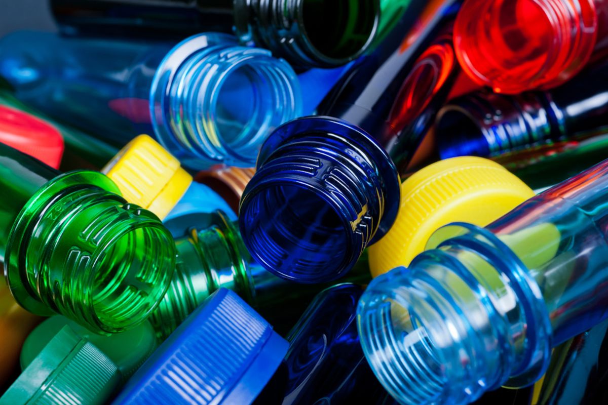 Handig gebruik van de crisis: 15 cent statiegeld op kleine plastic flesjes vanaf volgend jaar