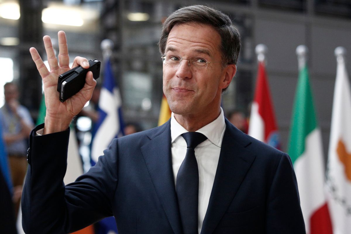 Geniepige Mark Rutte wist 'stiekem' al weken geleden van de nieuwe lobbybaan van Cora van Nieuwenhuizen