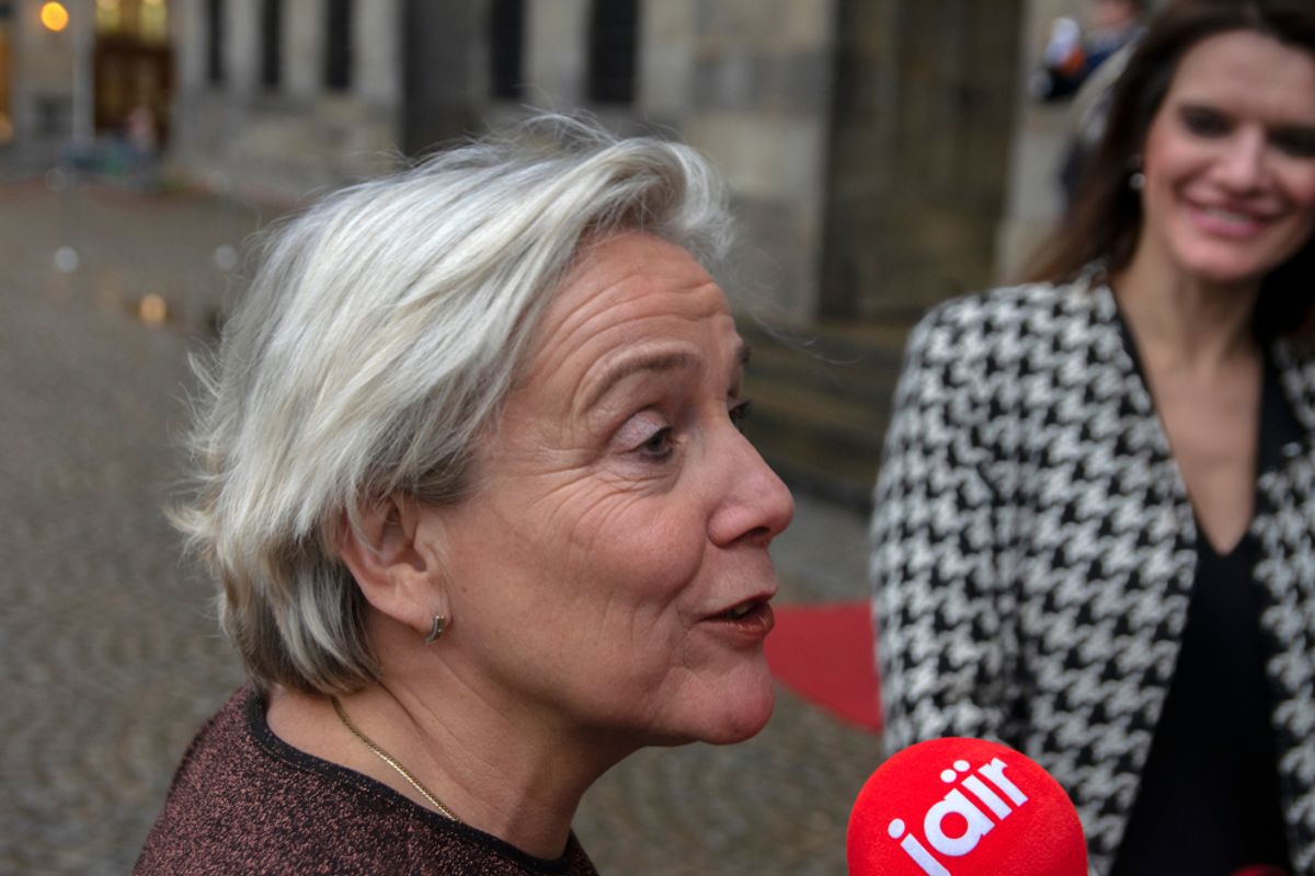 Trammelant binnen het CDA: partijleden verbijsterd over aanblijven Ank Bijleveld, partijtop bijeen in crisisoverleg
